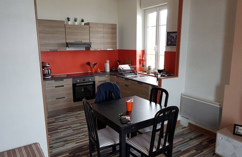 Veulettes-sur-Mer Apartment | Ocean View Apartment in Veulettes Sur Mer with Pet Access
