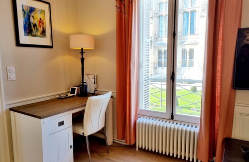 Angouleme Apartment | Charming Apartment Near Town Hall with Family Amenities