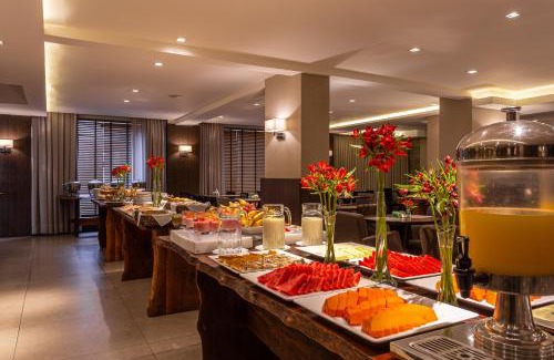 Centro Hotel | Discover Faial Prime Suítes with Spa & Pet-Friendly Perks