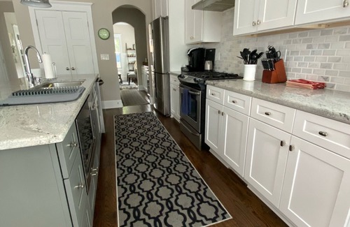 Villa Heights House | Welcome to "Failte": Perfect Getaway Near Spectrum Center
