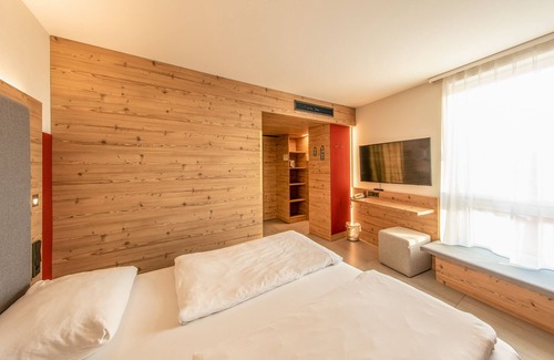 Zollnitz Hotel | Explore Fair Resort: Pool, Spa & Family-Friendly Fun