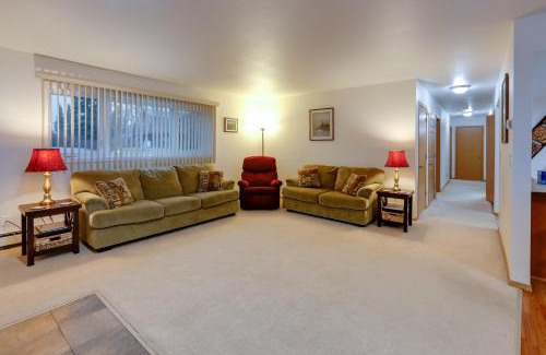 College House | Convenient Fairbanks Alaskan Abode Near Pioneer Park!