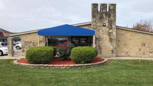 Merrillville Hotel | Budget-Friendly FairBridge Inn Express in Merrillville