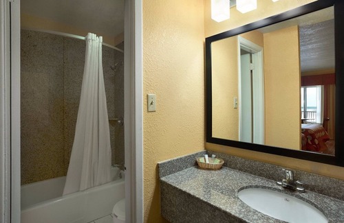 Stuttgart Hotel | Convenient Stay at FairBridge Inn Express Stuttgart