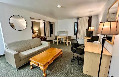 Moscow Hotel | Cozy FairBridge Inn & Suites in Moscow - Pullman