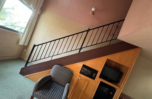 Highland Falls Hotel | Comfortable FairBridge Inn & Suites with Breakfast & Spa