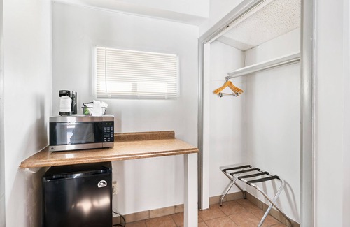 Highland Falls Hotel | Comfortable FairBridge Inn & Suites with Breakfast & Spa