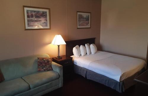 Williston Hotel | Pet-Friendly FairBridge Inn & Suites Williston with Ocean Views