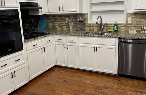 Fairburn House | Cozy 4-Bedroom Getaway in Peaceful Fairburn with WiFi