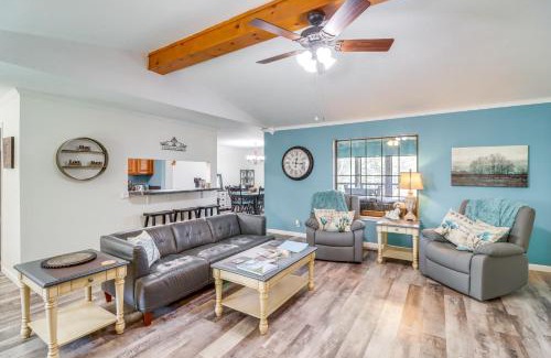 Fairfield Bay House | Pet-Friendly Fairfield Bay Home with Pool & Hot Tub