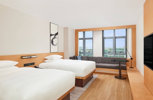 Huadu Hotel | Top-Rated Fairfield by Marriott Guangzhou Konggang Awaits You