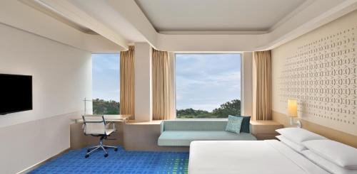 Gachibowli Hotel | Comfortable Stay at Fairfield by Marriott Hyderabad Gachibowli