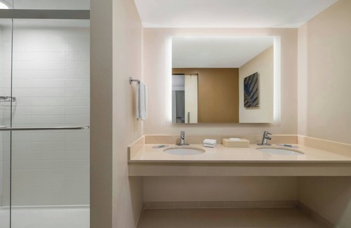 Herndon Hotel | Discover Fairfield by Marriott Inn & Suites Herndon Reston