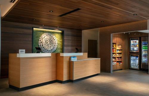 Quentin Hotel | Comfortable Retreat at Fairfield Inn & Suites Lebanon