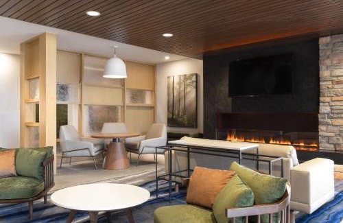 O'Fallon Hotel | Discover Fairfield by Marriott Inn & Suites in O'Fallon, IL