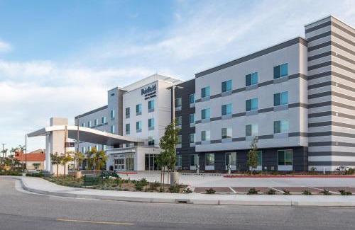 Los Alamitos Hotel | Top-Rated Fairfield Inn & Suites with Ocean View Amenities
