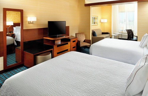 Triadelphia Hotel | Discover Fairfield by Marriott Inn & Suites Wheeling