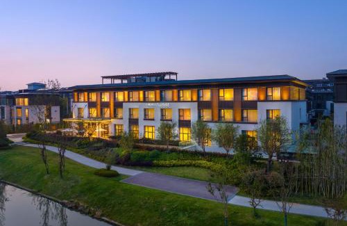 Hanjiang District Hotel | Discover Fairfield by Marriott Yangzhou Slender West Lake