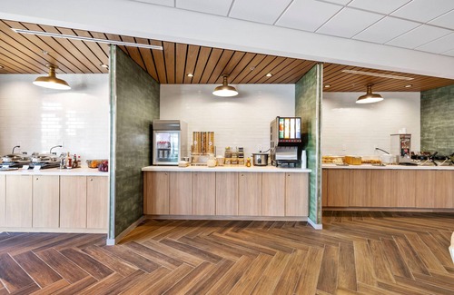 The East Side Hotel | Exceptional Fairfield by Marriott Inn near San Francisco Airport