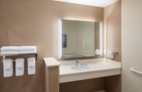 Chillicothe Hotel | Inviting Fairfield Inn & Suites by Marriott Chillicothe Stay