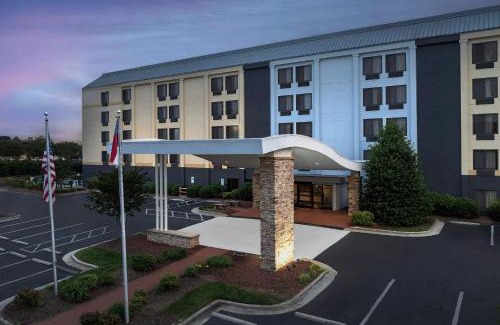 Winston - Salem Hotel | Pet-Friendly Comfort at Fairfield Inn & Suites Winston Salem