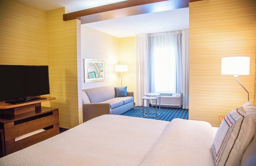 Pocatello Hotel | Premier Fairfield Inn & Suites: Guest Rated 9.6 with Pool