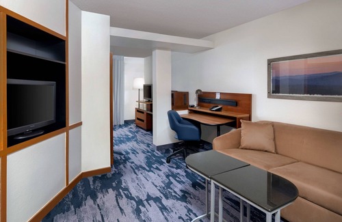 Franklin Park Hotel | Discover Comfort at Fairfield Inn & Suites Austin South