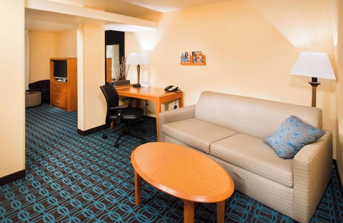 Heyburn Hotel | Discover Fairfield Inn & Suites by Marriott Burley, Rated 9.4