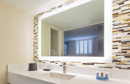 New Town Hotel | Relax at Fairfield Inn and Suites by Marriott Key West
