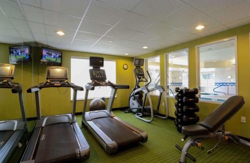 Marion Hotel | Comfortable Fairfield Inn & Suites Marion: Pet-Friendly Stays