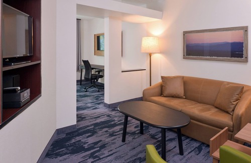 New Stanton Hotel | Comfortable Stay at Fairfield Inn by Marriott New Stanton