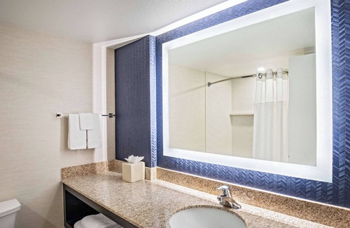 Bangor Hotel | Discover Fairfield Inn By Marriott Bangor with Pool & Dining