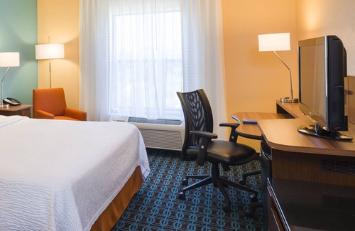 Montpelier Hotel | Convenient Getaway at Fairfield Inn By Marriott Laurel