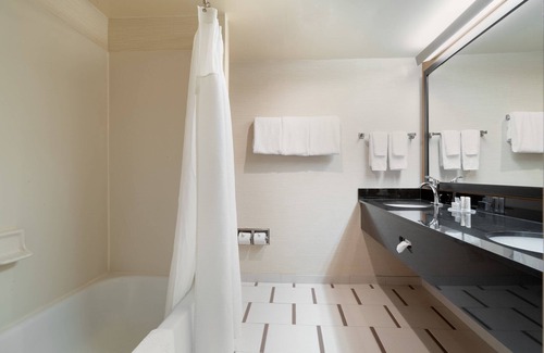 Montpelier Hotel | Convenient Getaway at Fairfield Inn By Marriott Laurel