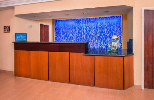 Chantilly Hotel | Convenient Fairfield Inn Dulles Airport with Pool & Dining