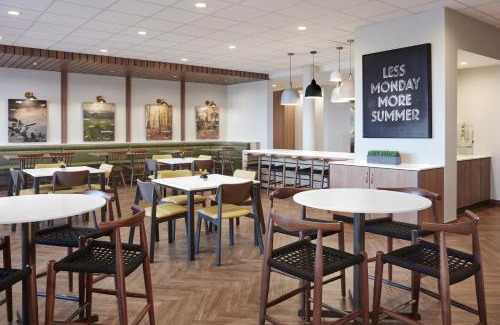 Bermuda Hotel | Pet-Friendly Fairfield Inn Richmond Chester with Great Amenities