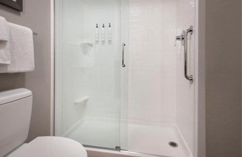 Great Barrington Hotel | Discover Fairfield Inn & Suites in Great Barrington Berkshires