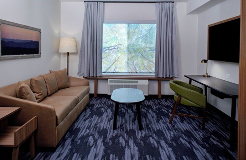 East Texas Hotel | Discover Fairfield Inn & Suites by Marriott Allentown West