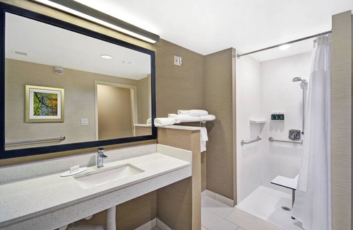 Richmond Hill Hotel | Top-Rated Fairfield Inn & Suites Savannah with Family Amenities