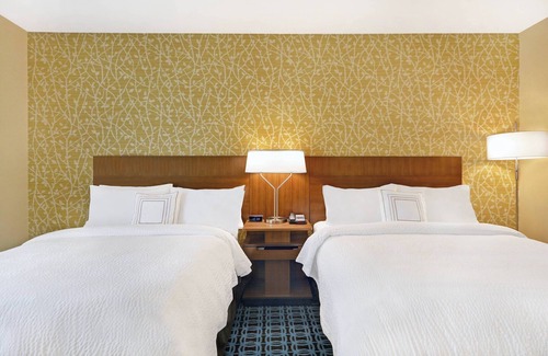 Richmond Hill Hotel | Top-Rated Fairfield Inn & Suites Savannah with Family Amenities