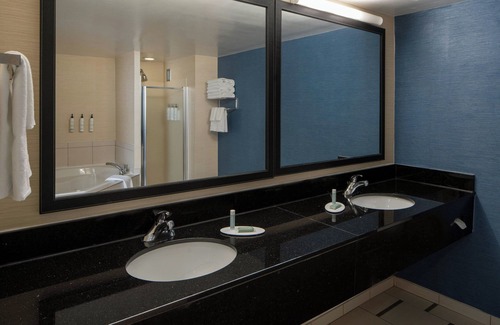 College Park Hotel | Welcoming Fairfield Inn & Suites Near Atlanta Airport