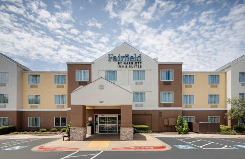 North Loop Hotel | Discover Fairfield Inn & Suites: Family-Friendly Amenities
