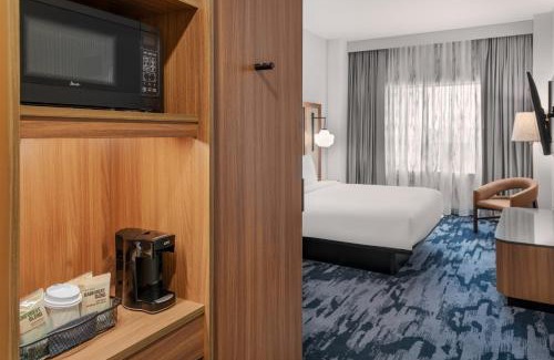 Rainey Street Historic District Hotel | Top-Rated Fairfield Inn & Suites Austin Downtown for Families