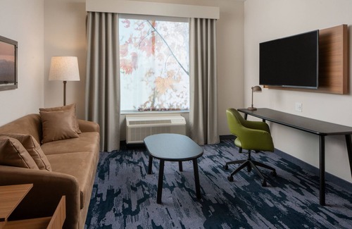 Huntsville Hotel | Discover Comfort at Fairfield Inn & Suites Huntsville Gateway