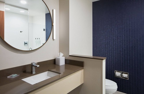 Middletown Hotel | Top-Rated Fairfield Inn & Suites in Middletown with Pool