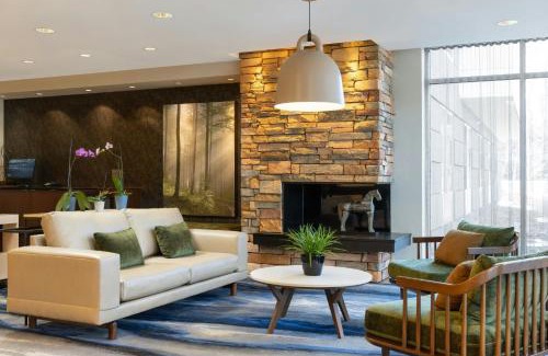 Northampton Hotel | Family-Friendly Fairfield Inn & Suites in Springfield