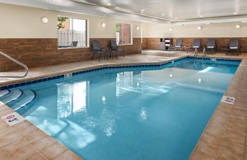 Reynoldsburg Hotel | Discover Fairfield Inn & Suites: Pet-Friendly Comfort