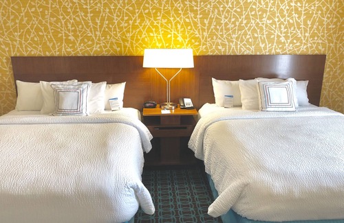 San Marcos Hotel | Welcoming Fairfield Inn & Suites Austin: Pool, Spa & Breakfast