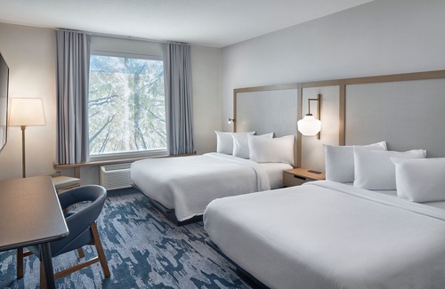 Okanagan-Similkameen Hotel | Exceptional Fairfield Inn & Suites with Ocean View & Pool