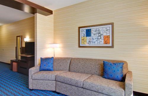 Kamloops Hotel | Comfort Meets Convenience at Fairfield Inn & Suites Kamloops
